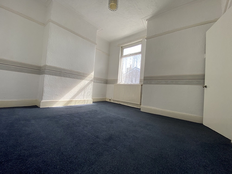 properties_61aWoodchurch_03